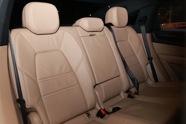 2021 Porsche Cayenne S Coupe AWD - 22982802 - 47