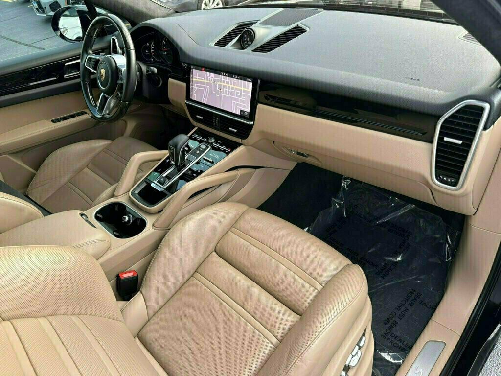 2021 Porsche Cayenne S Coupe AWD - 23065156 - 9