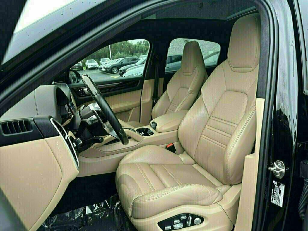 2021 Porsche Cayenne S Coupe AWD - 23065156 - 14