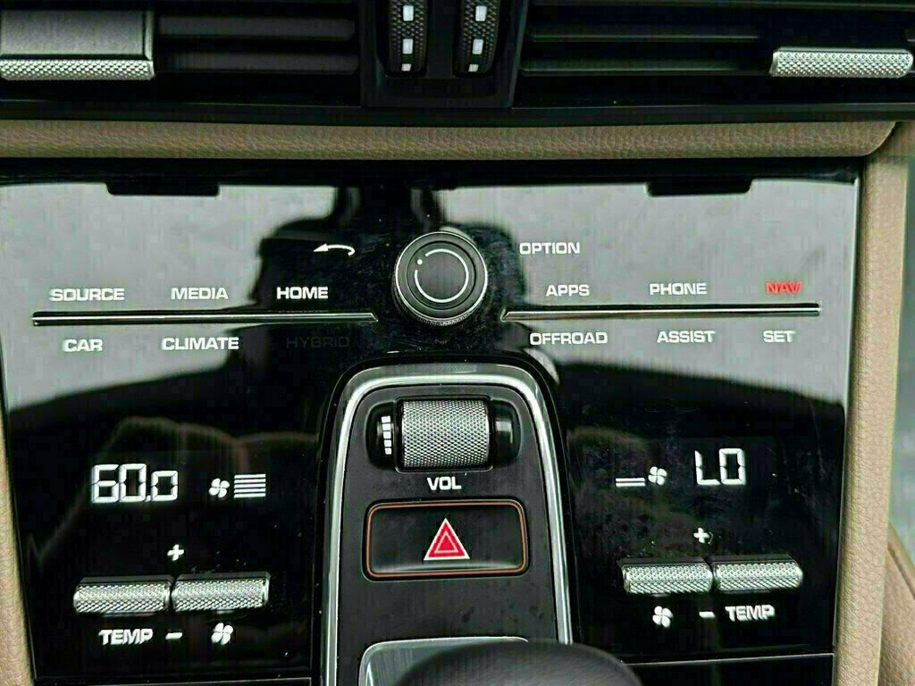2021 Porsche Cayenne S Coupe AWD - 23065156 - 32