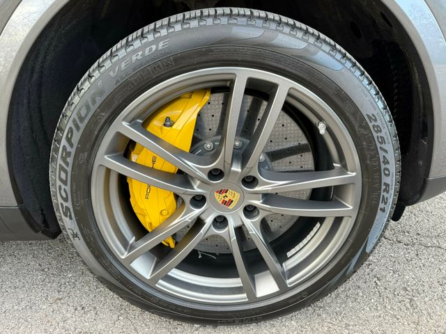 2021 Porsche Cayenne S Coupe, Rare Special Order, $129K MSRP! Carbon Ceramic Brakes - 22994965 - 40