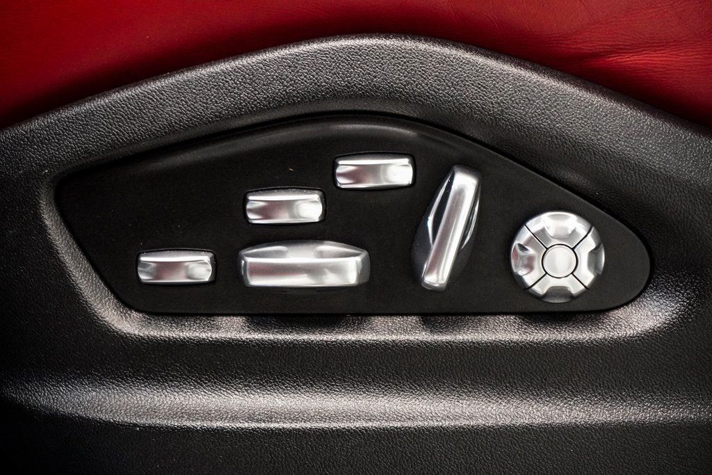 2021 Porsche Cayenne Turbo photo 19
