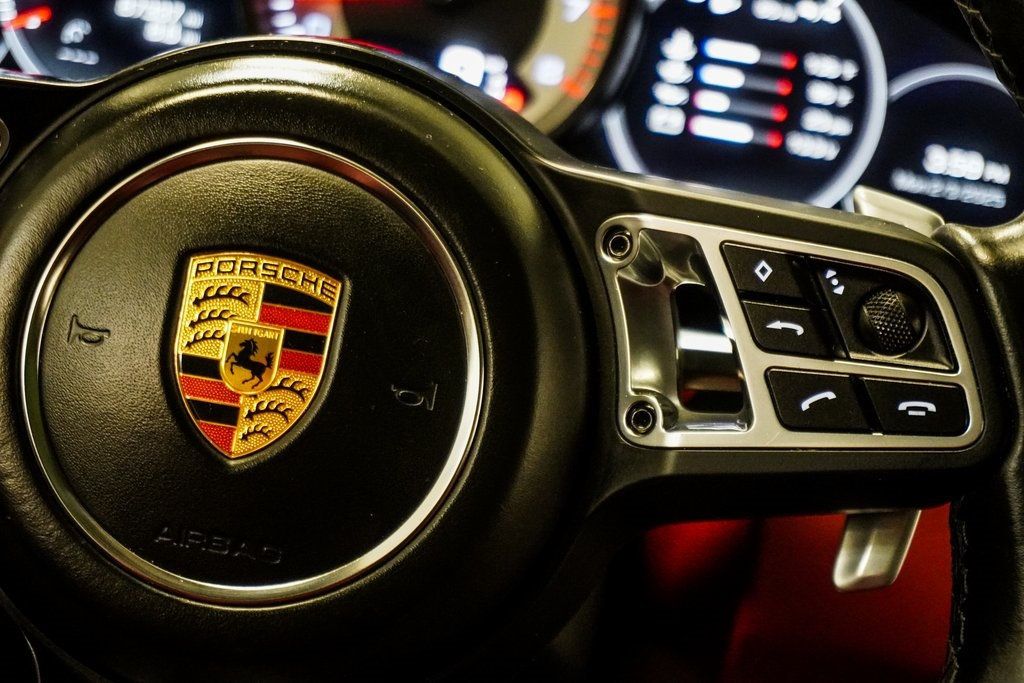 2021 Porsche Cayenne Turbo photo 30