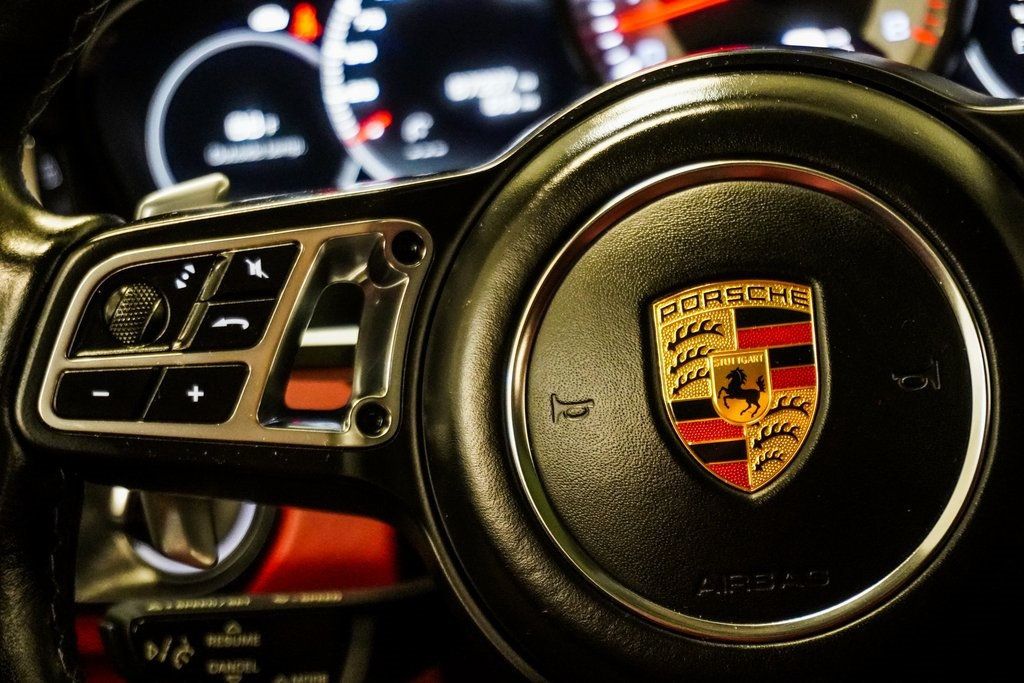 2021 Porsche Cayenne Turbo photo 31