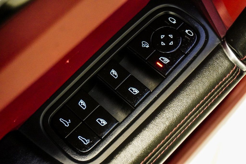 2021 Porsche Cayenne Turbo photo 38