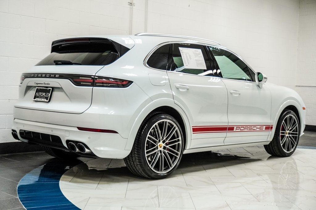 2021 Porsche Cayenne Turbo photo 5