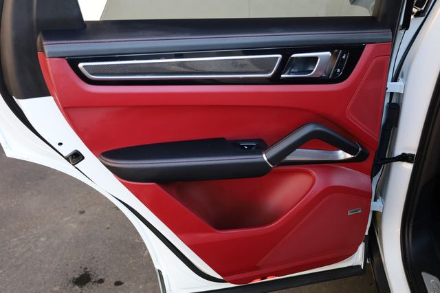 2021 Porsche Cayenne Turbo AWD - 22958246 - 16