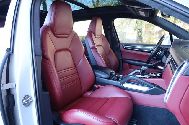 2021 Porsche Cayenne Turbo AWD - 22958246 - 23