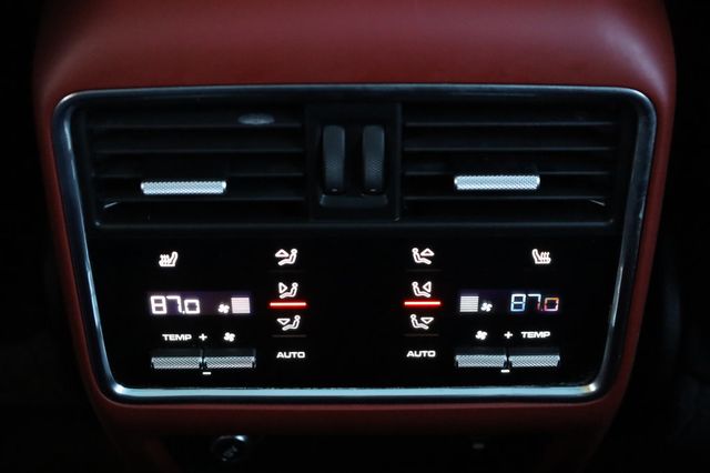 2021 Porsche Cayenne Turbo AWD - 22958246 - 29