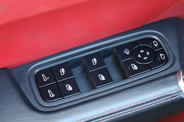 2021 Porsche Cayenne Turbo AWD - 22958246 - 34