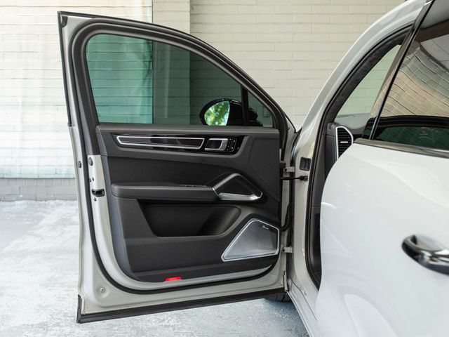 2021 Porsche Cayenne Turbo AWD TechArt - 22889224 - 36