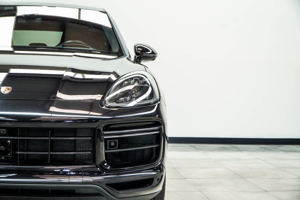 2021 Porsche Cayenne Coupe Turbo photo 4