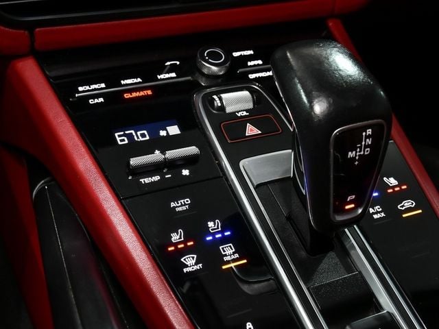 2021 Porsche Cayenne Coupe Turbo - 22776736 - 30