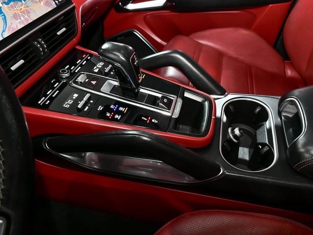 2021 Porsche Cayenne Coupe Turbo - 22776736 - 41