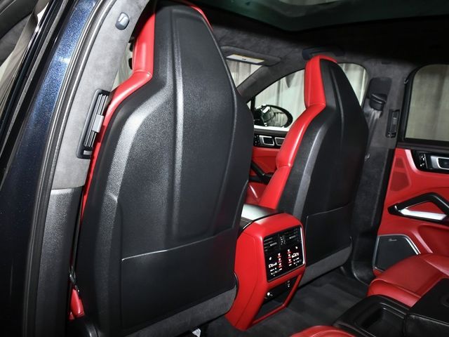 2021 Porsche Cayenne Coupe Turbo - 22776736 - 48