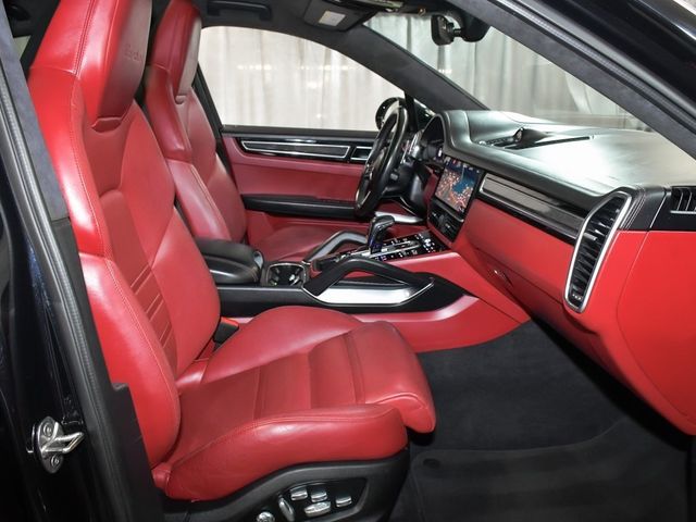 2021 Porsche Cayenne Coupe Turbo - 22776736 - 54