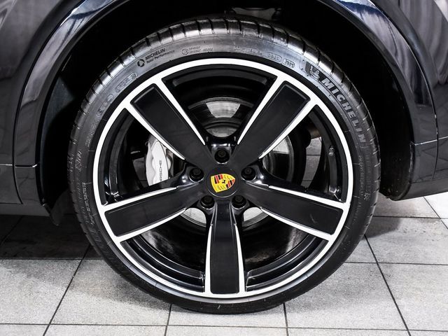 2021 Porsche Cayenne Coupe Turbo - 22776736 - 7