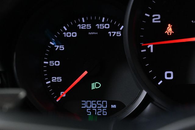 2021 Porsche Macan AWD - 22949641 - 13