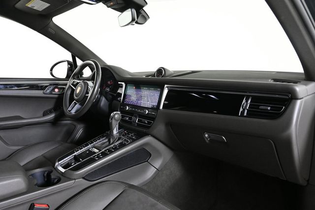 2021 Porsche Macan AWD - 22949641 - 16