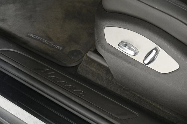 2021 Porsche Macan AWD - 22949641 - 21