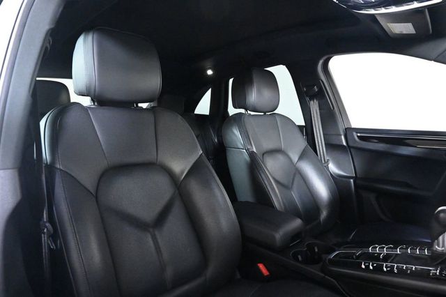 2021 Porsche Macan AWD - 23015451 - 17