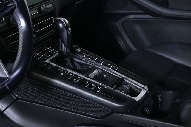 2021 Porsche Macan AWD - 23015451 - 20