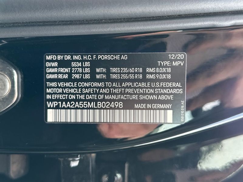 2021 Porsche Macan AWD - 22966479 - 23