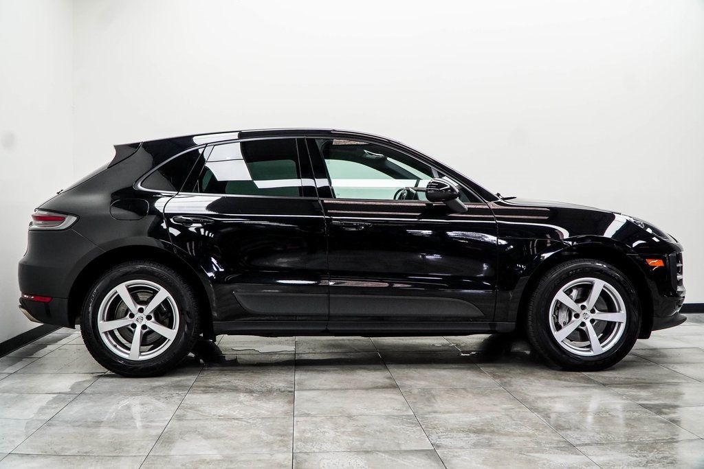2021 Porsche Macan Base photo 8