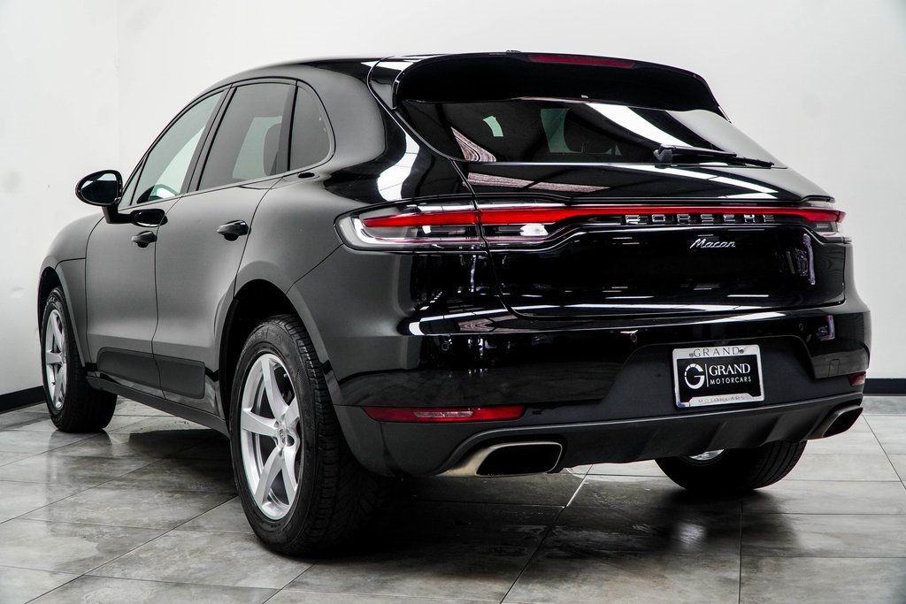 2021 Porsche Macan Base photo 9