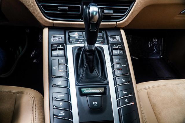 2021 Porsche Macan AWD - 23094206 - 21