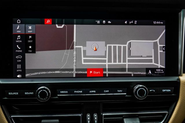 2021 Porsche Macan AWD - 23094206 - 25
