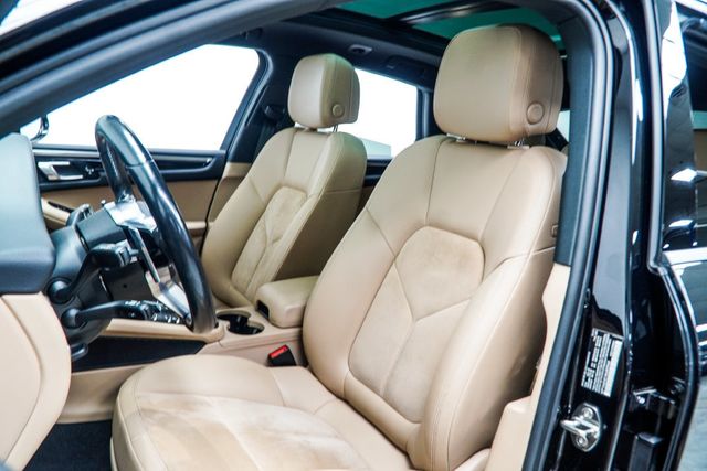 2021 Porsche Macan AWD - 23094206 - 40