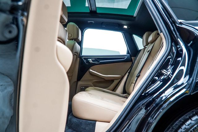 2021 Porsche Macan AWD - 23094206 - 42