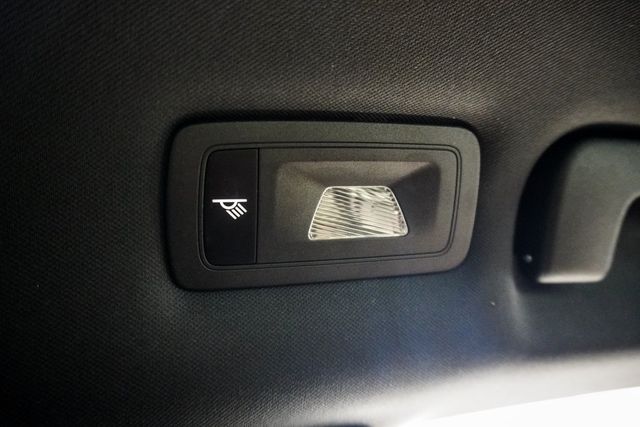 2021 Porsche Macan AWD - 22978896 - 12