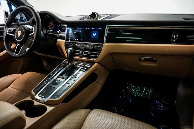 2021 Porsche Macan AWD - 22978896 - 13