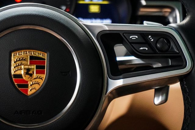 2021 Porsche Macan AWD - 22978896 - 17