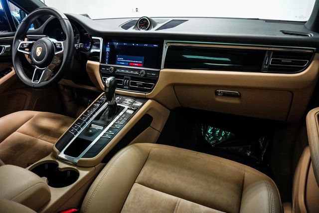 2021 Porsche Macan AWD - 23040156 - 12