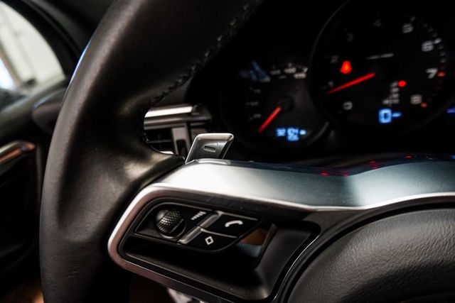 2021 Porsche Macan AWD - 23040156 - 19