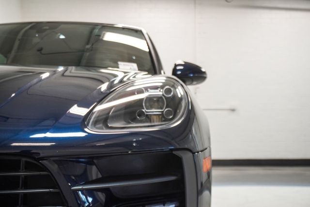 2021 Porsche Macan AWD - 23040156 - 43