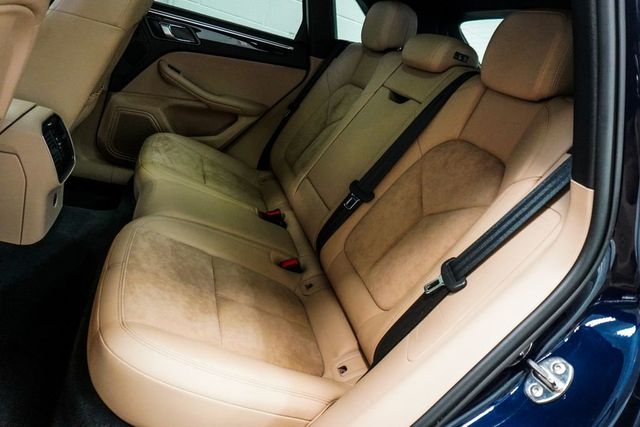 2021 Porsche Macan AWD - 23040156 - 8