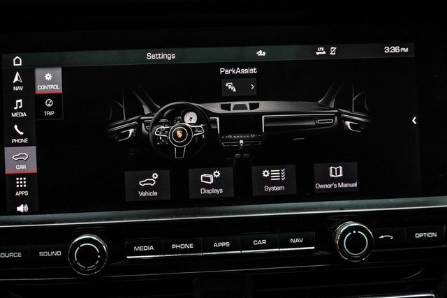 2021 Porsche Macan AWD - 22930089 - 31