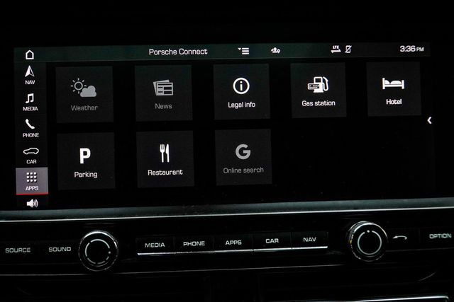 2021 Porsche Macan AWD - 22930089 - 32