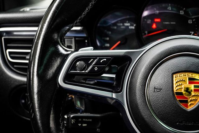 2021 Porsche Macan AWD - 22930089 - 38