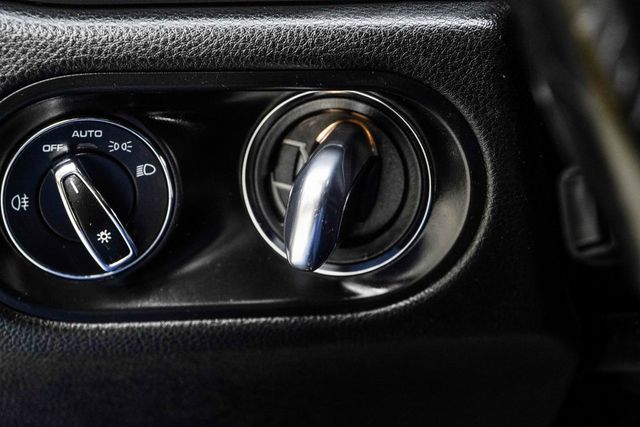 2021 Porsche Macan AWD - 22930089 - 40