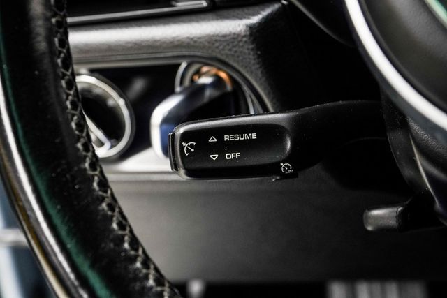 2021 Porsche Macan AWD - 22930089 - 41