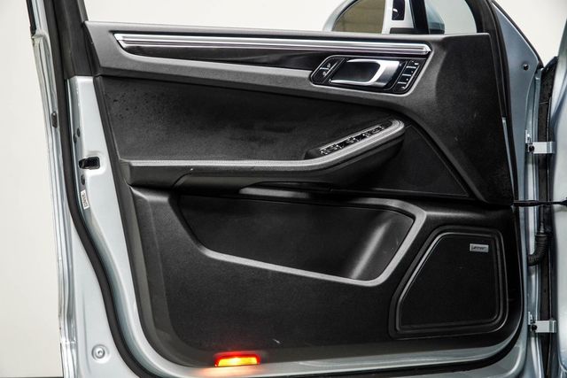 2021 Porsche Macan AWD - 22930089 - 43