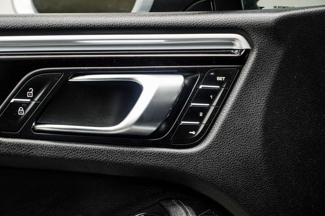 2021 Porsche Macan AWD - 22930089 - 45