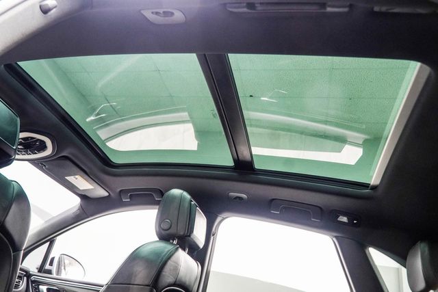 2021 Porsche Macan AWD - 22930089 - 52