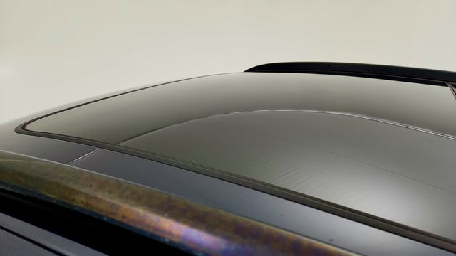 2021 Porsche Macan AWD - 23095037 - 9