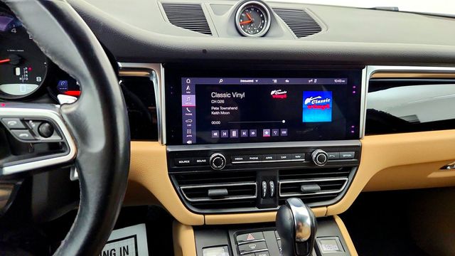 2021 Porsche Macan AWD - 23095037 - 17